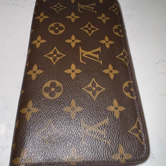 Louis Vuitton Brown and Gold Monogram Zip Wallet - Picture 14 of 16